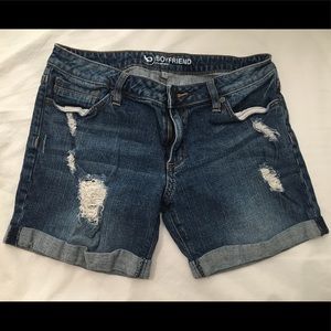 Bullhead Boyfriend Shorts